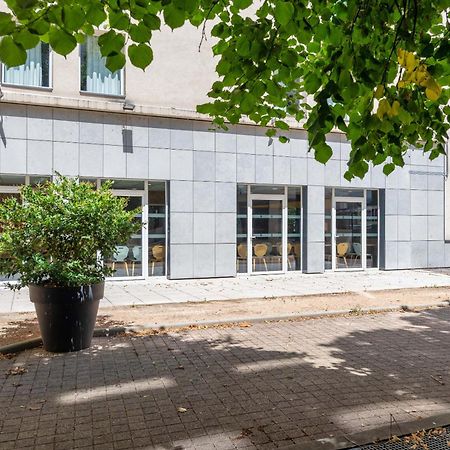 B&B Hotel Lyon Caluire Cite Internationale Екстер'єр фото