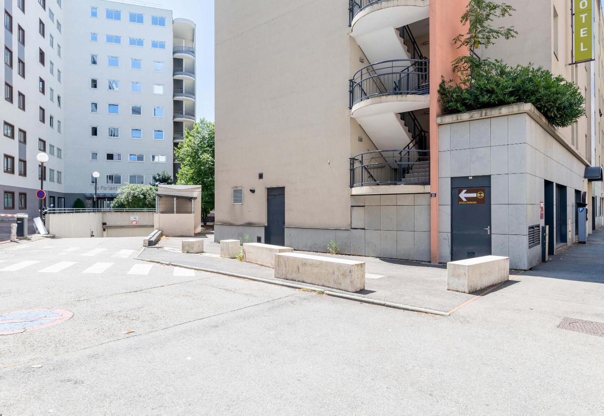 B&B Hotel Lyon Caluire Cite Internationale Екстер'єр фото