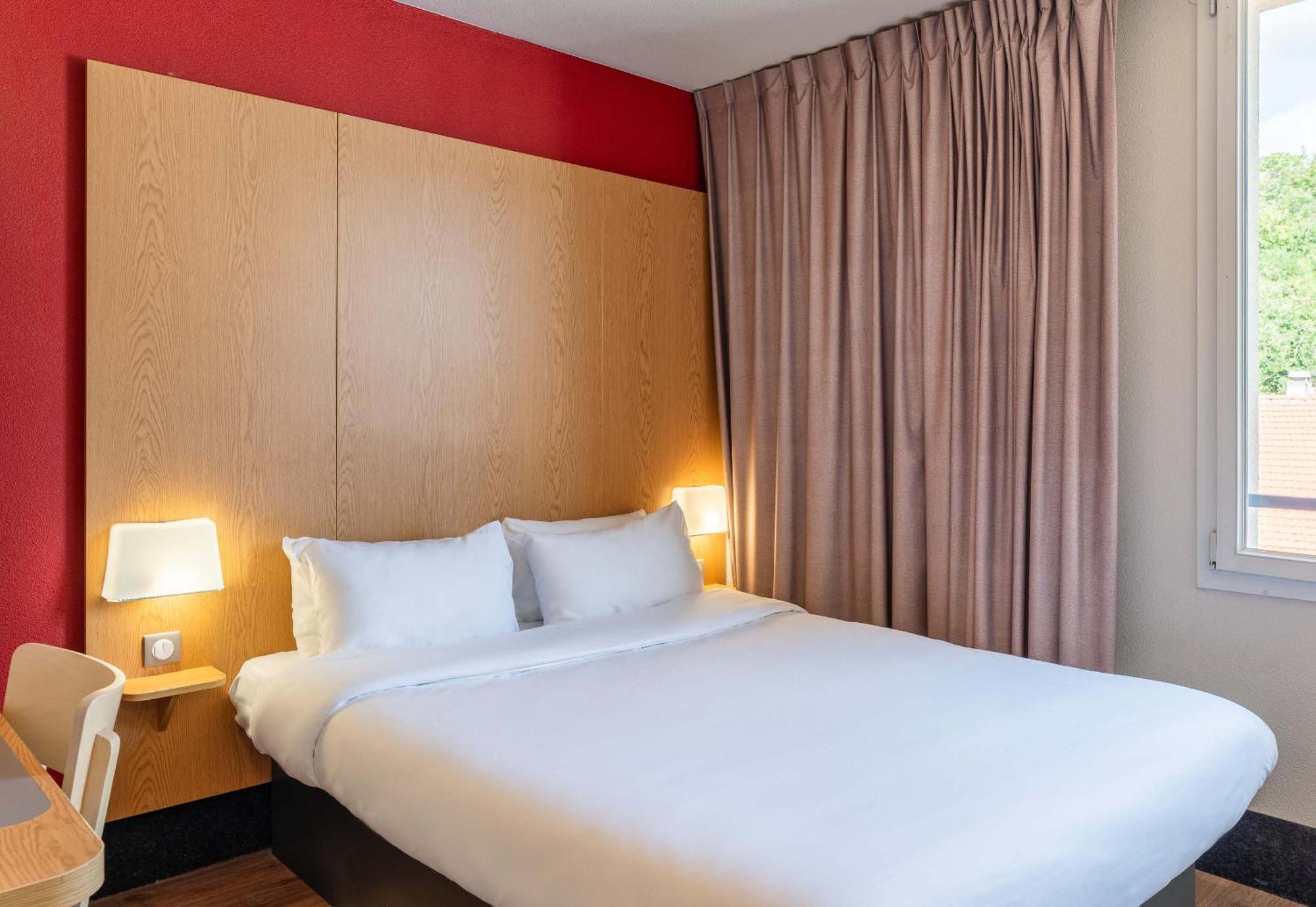 B&B Hotel Lyon Caluire Cite Internationale Екстер'єр фото